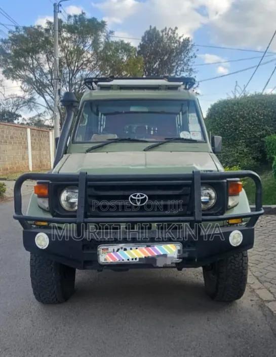 Toyota Land Cruiser 2006 Green