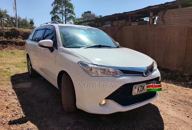 Toyota Corolla Fielder 2017 White