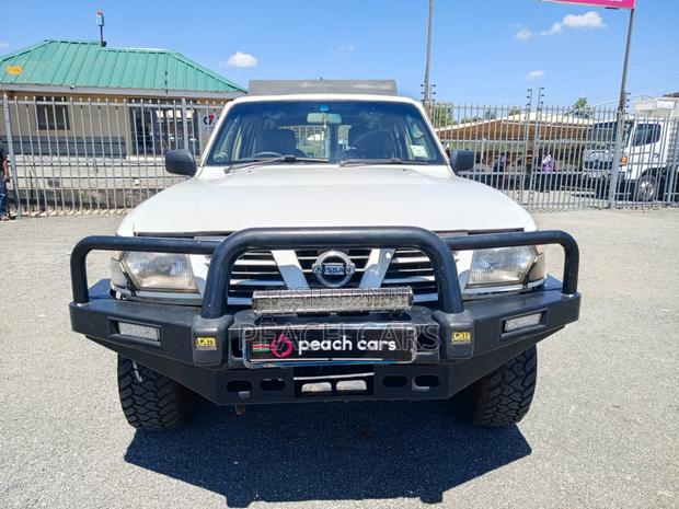 Nissan Patrol 2003 White