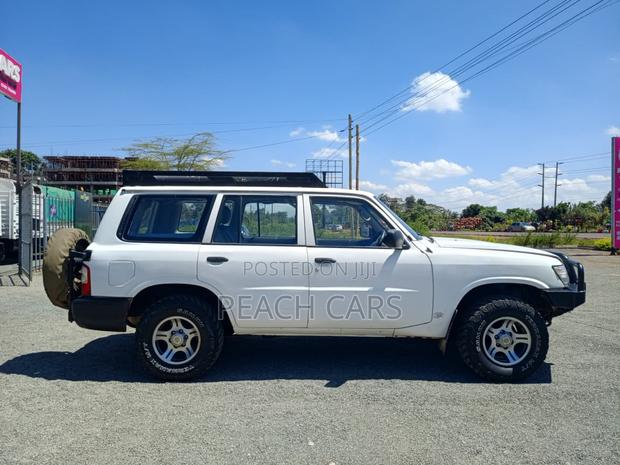 Nissan Patrol 2003 White