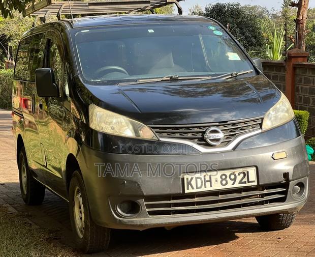 Nissan NV1500 2015 Black