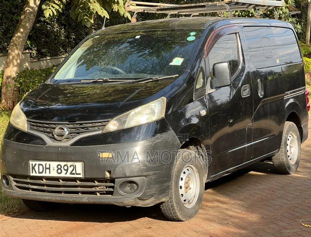 Nissan NV1500 2015 Black