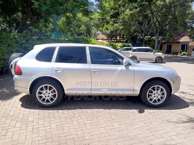 Porsche Cayenne 2005 Silver