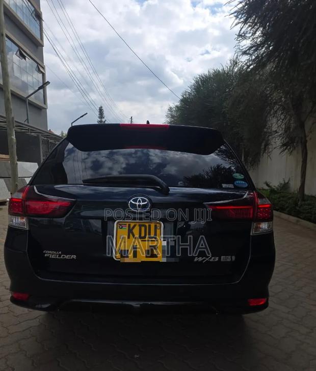 Toyota Corolla Fielder 2018 Black