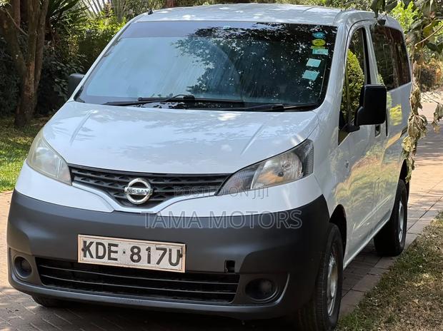 Nissan NV1500 2014 White