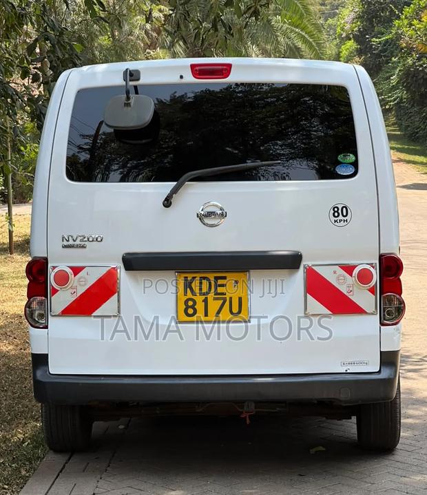 Nissan NV1500 2014 White