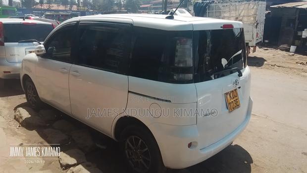 Toyota Sienta 2015 Pearl