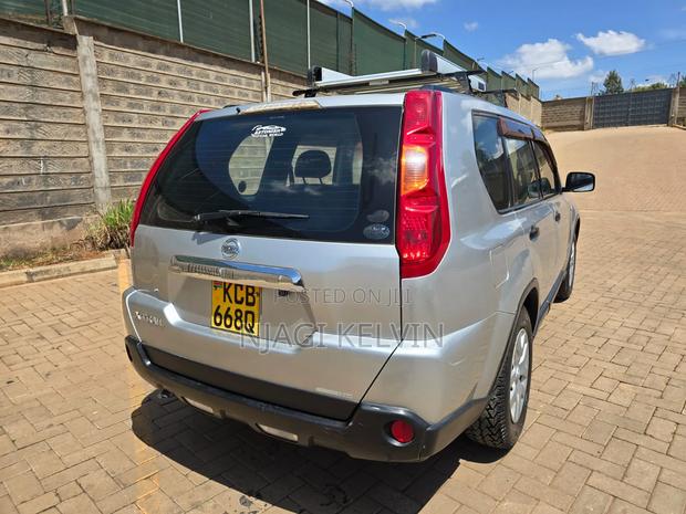 Nissan X-Trail 2.0 Automatic 2008 Silver