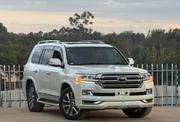 Toyota Land Cruiser 4.6 V8 ZX 2019 White for sale