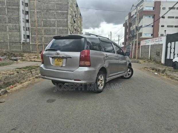 Toyota Wish 2006 Gray
