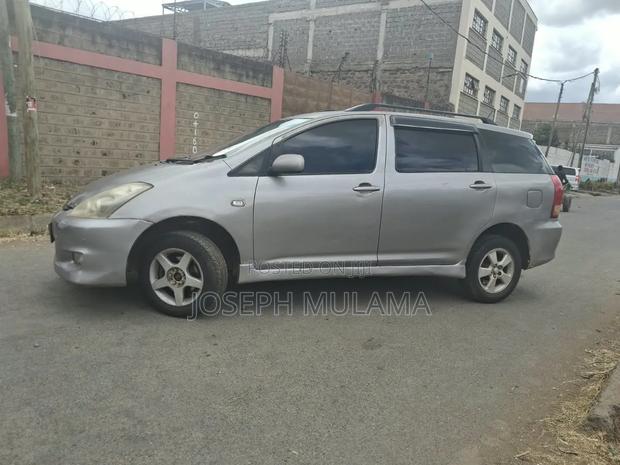 Toyota Wish 2006 Gray