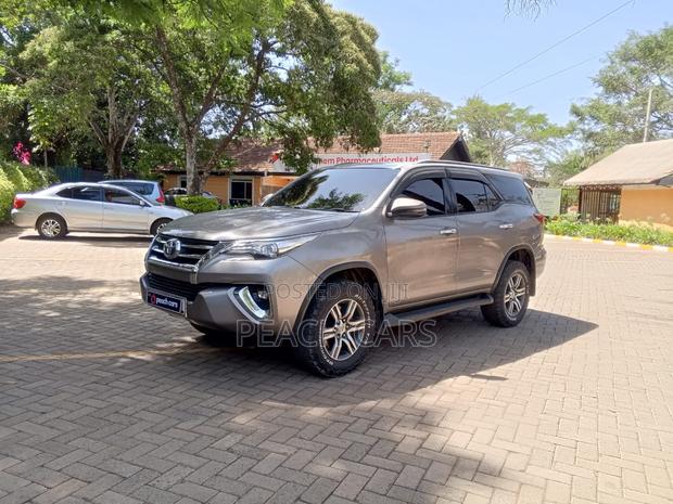 Toyota Fortuner 2017 Gray