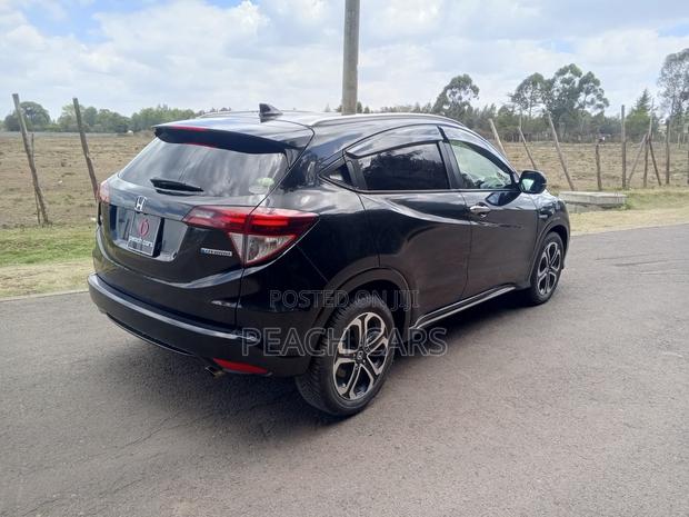 Honda Vezel 2018 Black