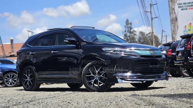 Toyota Harrier 2.0 4WD 2019 Black