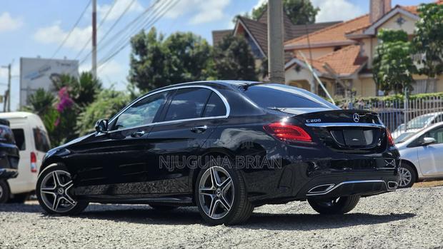 Mercedes-Benz C200 2020 Black