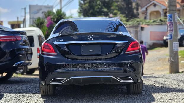 Mercedes-Benz C200 2020 Black