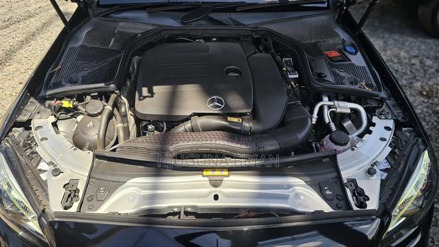 Mercedes-Benz C200 2020 Black