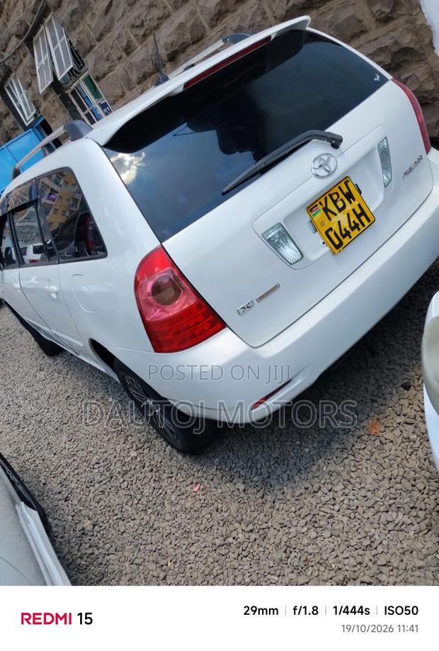 Toyota Corolla Fielder 2006 White