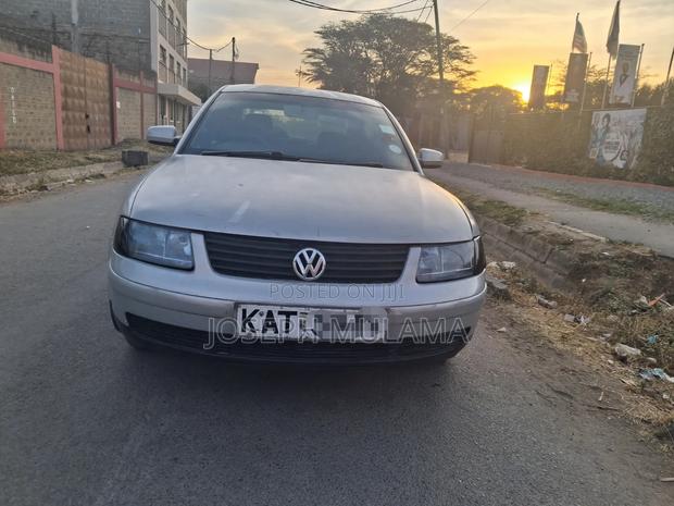 Volkswagen Passat 2000 Silver
