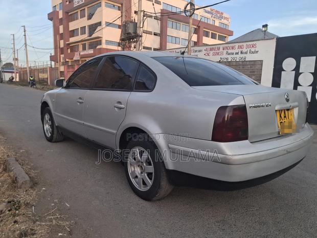 Volkswagen Passat 2000 Silver
