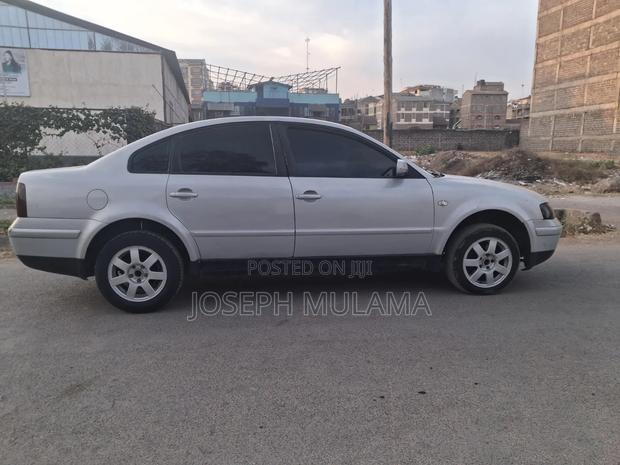 Volkswagen Passat 2000 Silver