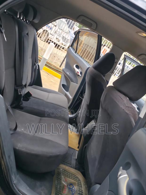 Toyota Auris 2012 Black