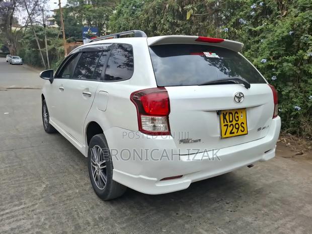 Toyota Corolla Fielder 2015 White