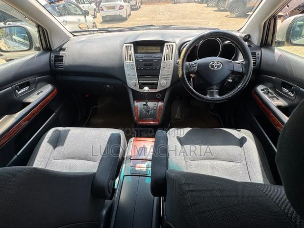 Toyota Harrier 2005 Silver