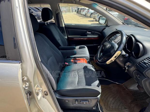 Toyota Harrier 2005 Silver