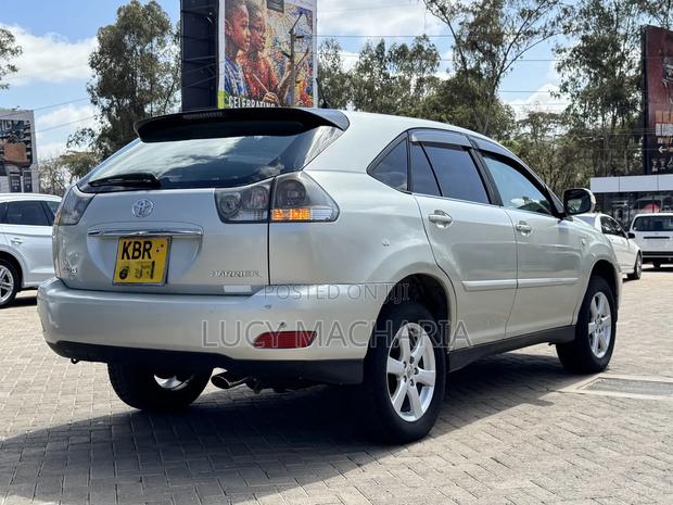 Toyota Harrier 2005 Silver
