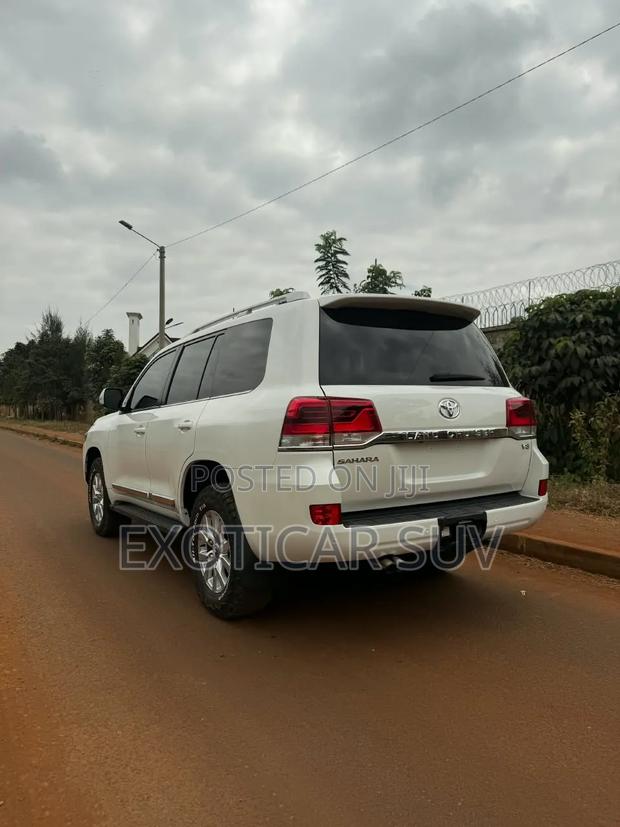 Toyota Land Cruiser 4.5 V8 VXR 2020 Pearl
