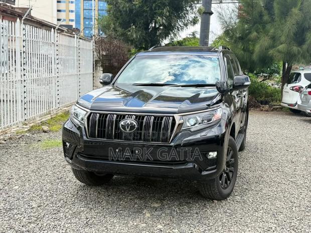 Toyota Land Cruiser Prado 2.8 2021 Black