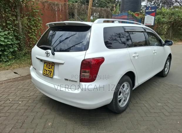 Toyota Corolla Fielder 2007 White