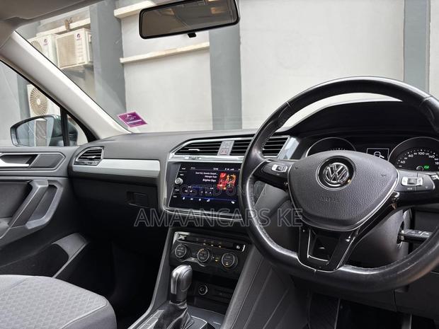 Volkswagen Tiguan 2022 Green