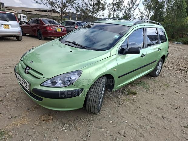Peugeot 307 2000 Green
