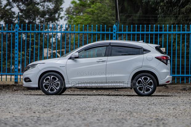 Honda Vezel 1.5 Hybrid 2WD 2019 Pearl