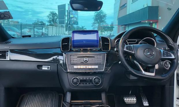 Mercedes-Benz GLE-Class GLE 350d 4MATIC 2018 White