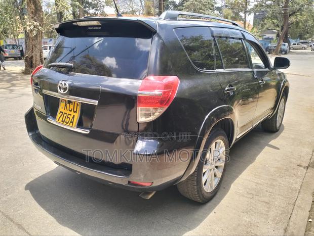 Toyota Vanguard 2012 Black