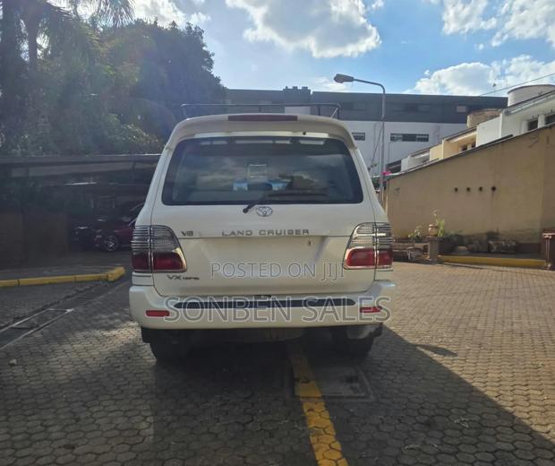 Toyota Land Cruiser 100 VX 4.7 V8 2005 White