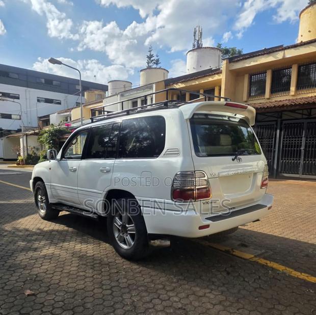 Toyota Land Cruiser 100 VX 4.7 V8 2005 White