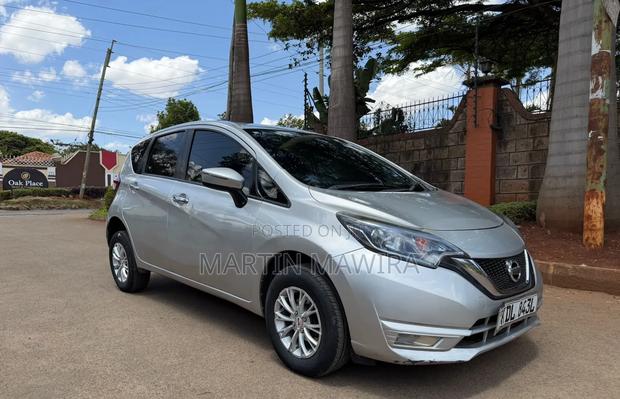 Nissan Note 2016 Silver