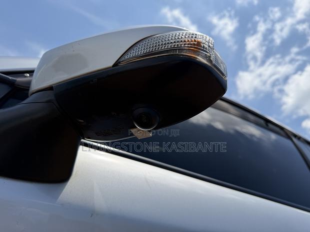 Toyota Axio 1.5 Hybrid 2WD 2018 Silver