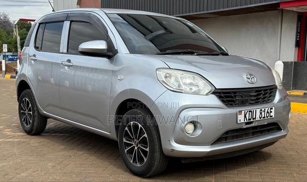 Toyota Passo 2018 Silver