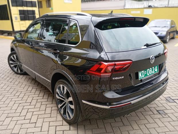 Volkswagen Tiguan 2.0T SE R-Line Black 2021 Black