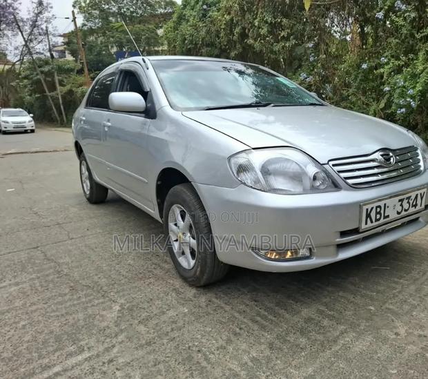 Toyota Corolla 2004 Silver