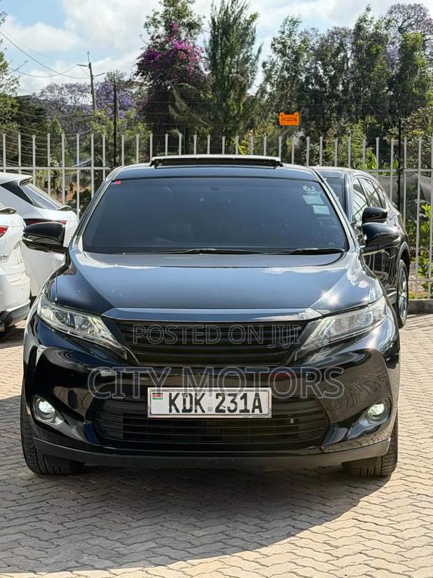 Toyota Harrier 2.0 2015 Black