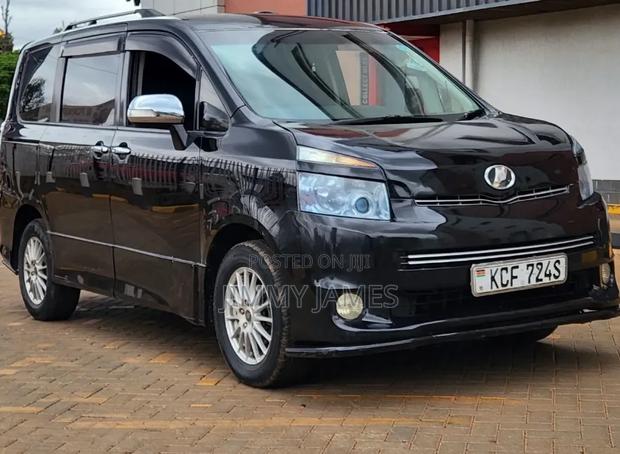 Toyota Voxy 2008 Black