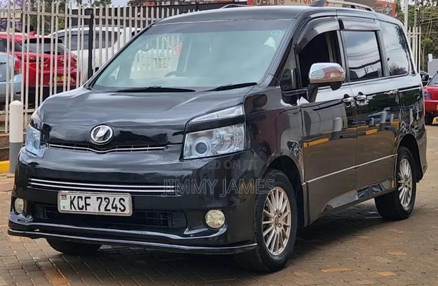 Toyota Voxy 2008 Black