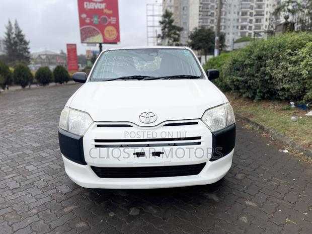 Toyota Probox 1.5 F 2WD 2021 White