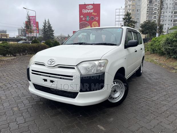 Toyota Probox 1.5 F 2WD 2021 White